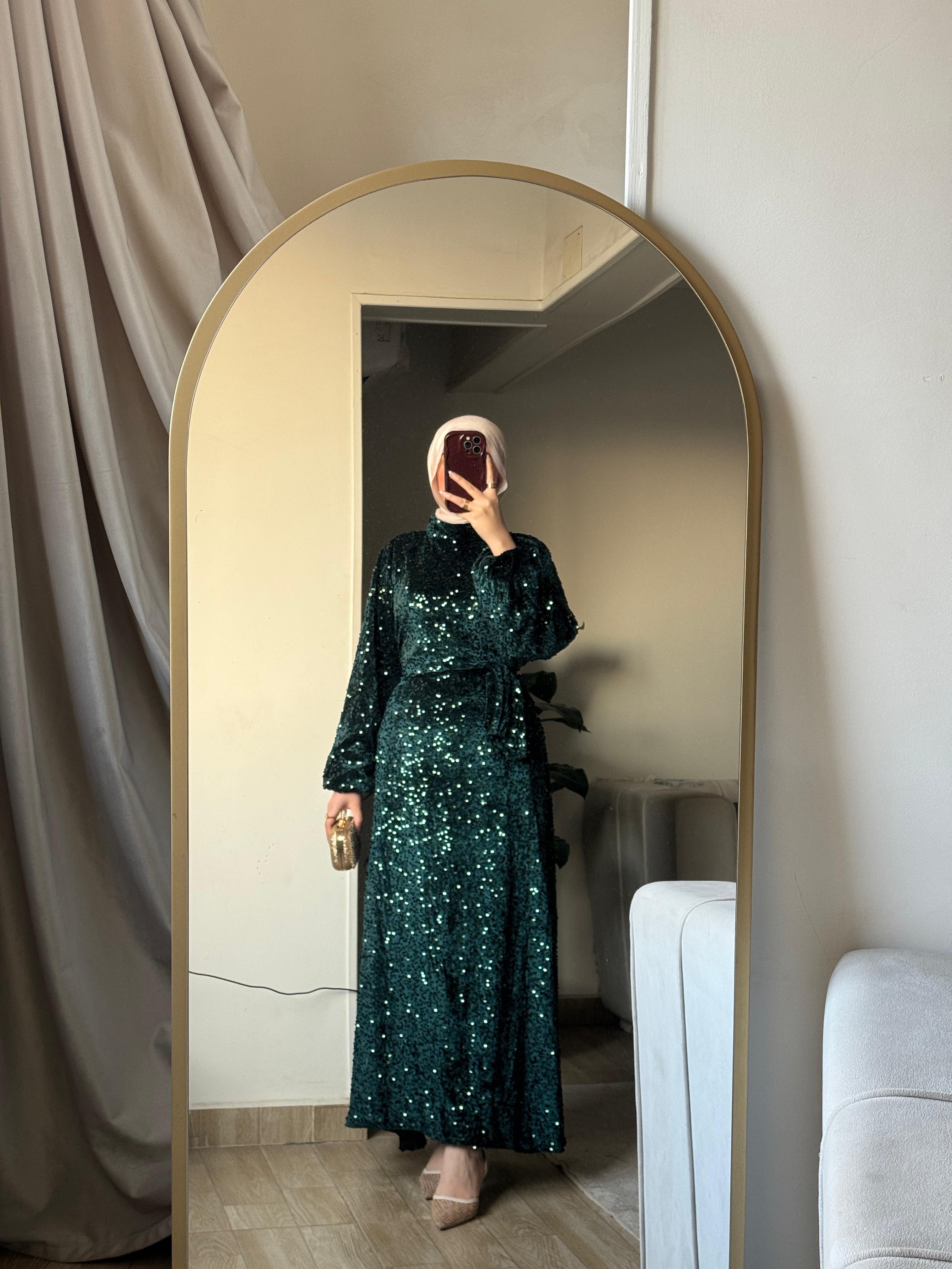 Glamming Dress✨ المقاس الأول: من 55 حتى 75 كيلو Dark green
