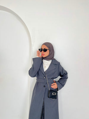 Classic Dress Grey مقاس تاني: من 75 ل100 كيلو