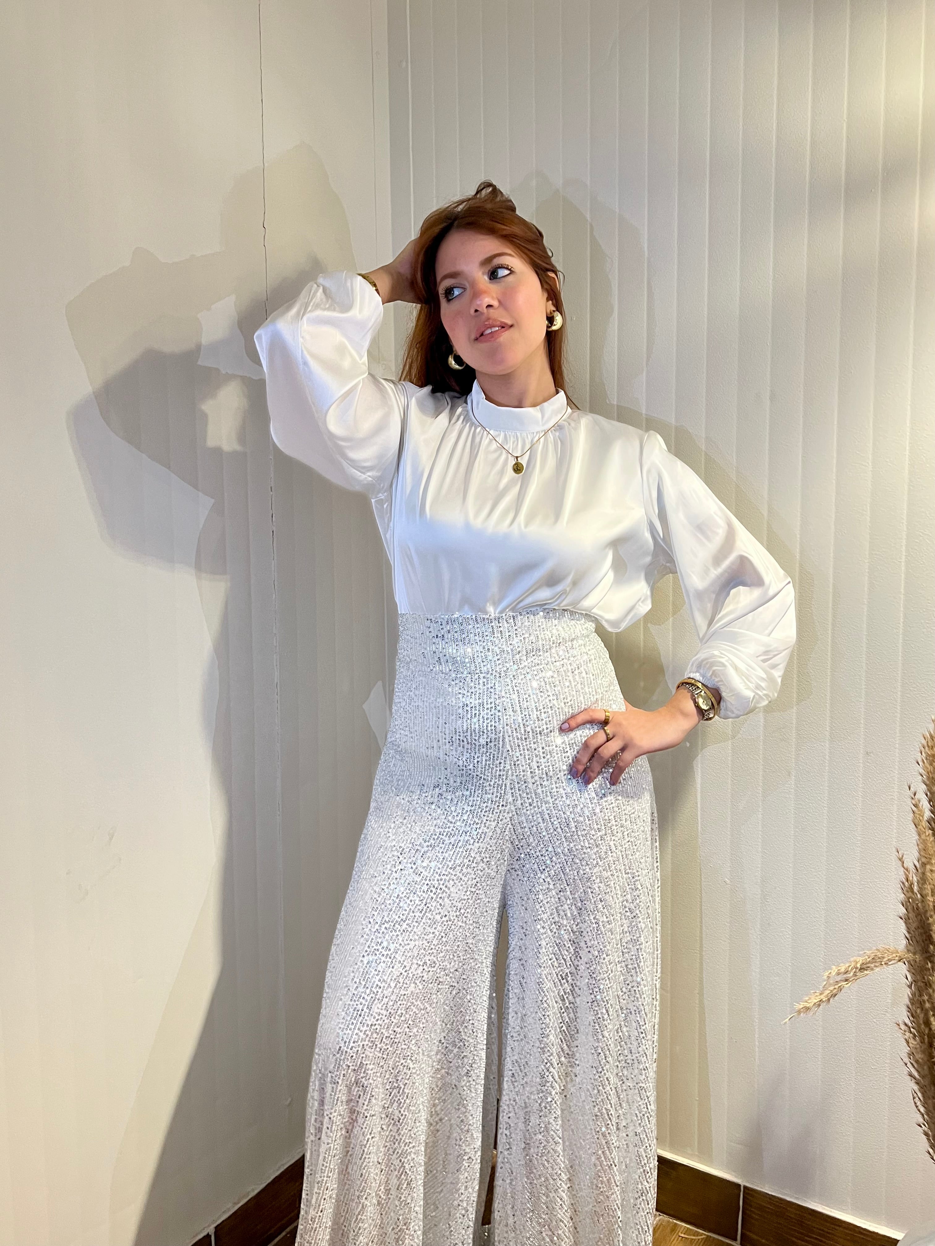 Shiny Pants White Medium : from 63 to 75k