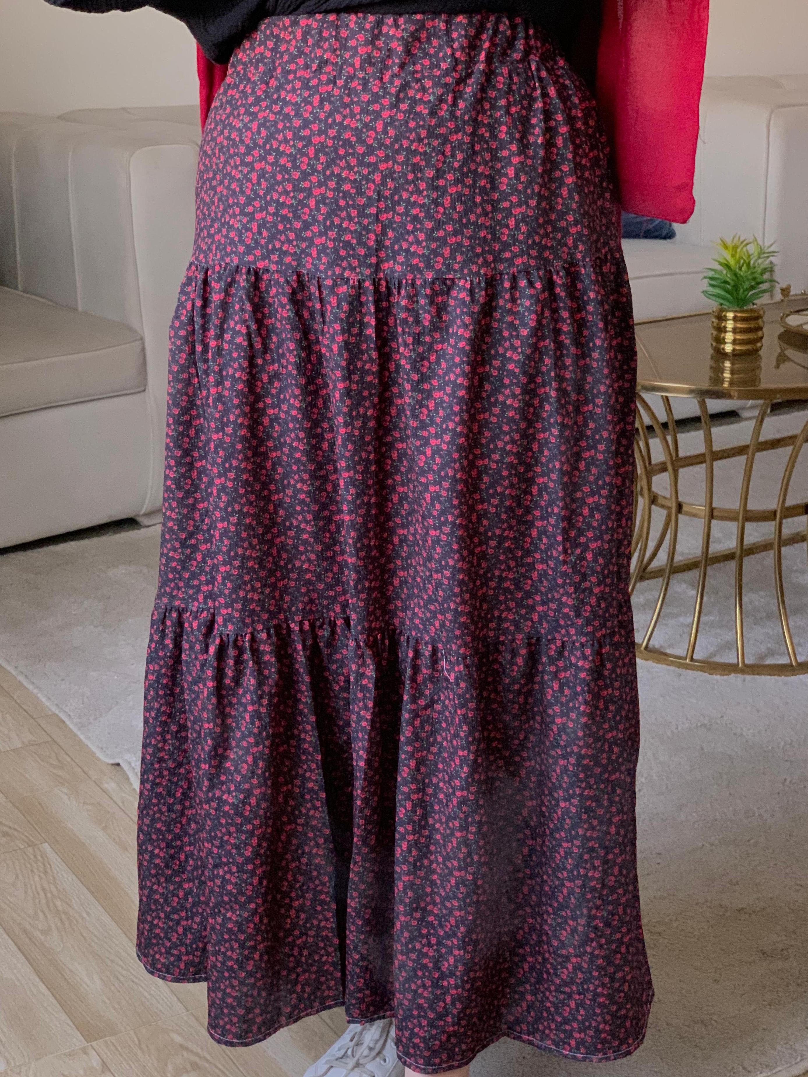 Flora Skirt💓 Black وان سايز : من 55 كيلو ل 95 كيلو