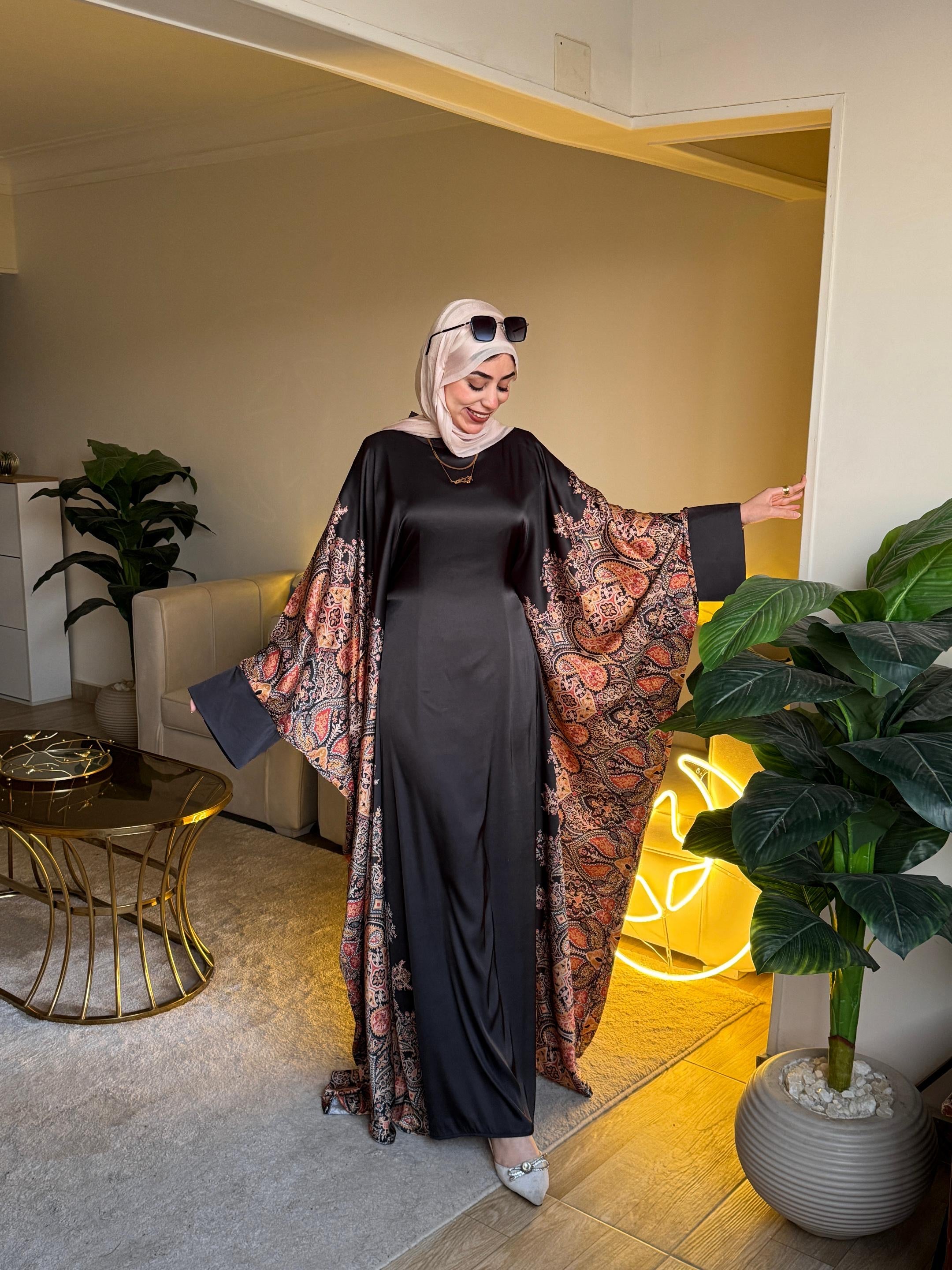 Layalina Abaya⭐️ Black المقاس : وان سايز من 50 كيلو 100 كيلو