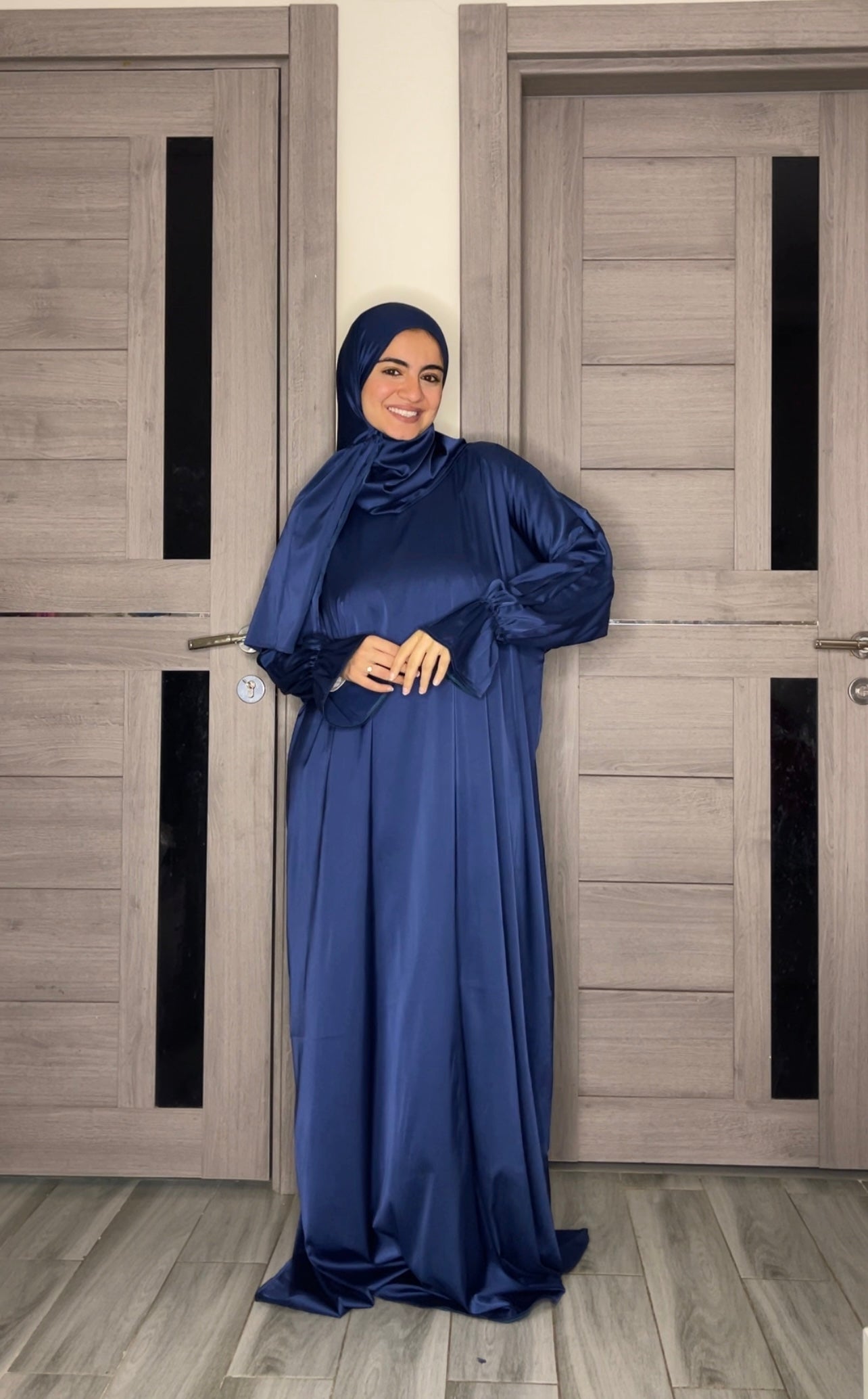 Misk Isdal Blue المقاس : وان سايز من 55 كيلو حتي 100 كيلو