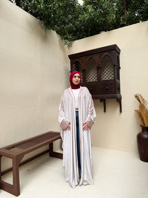 قفطان روح🤍 Beige المقاس وان سايز يلبس من 60 حتي 120 كيلو