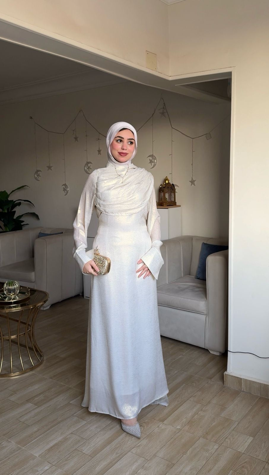 Shimmery Dress💎 Beige المقاس الأول: من 55 حتى 75 كيلو