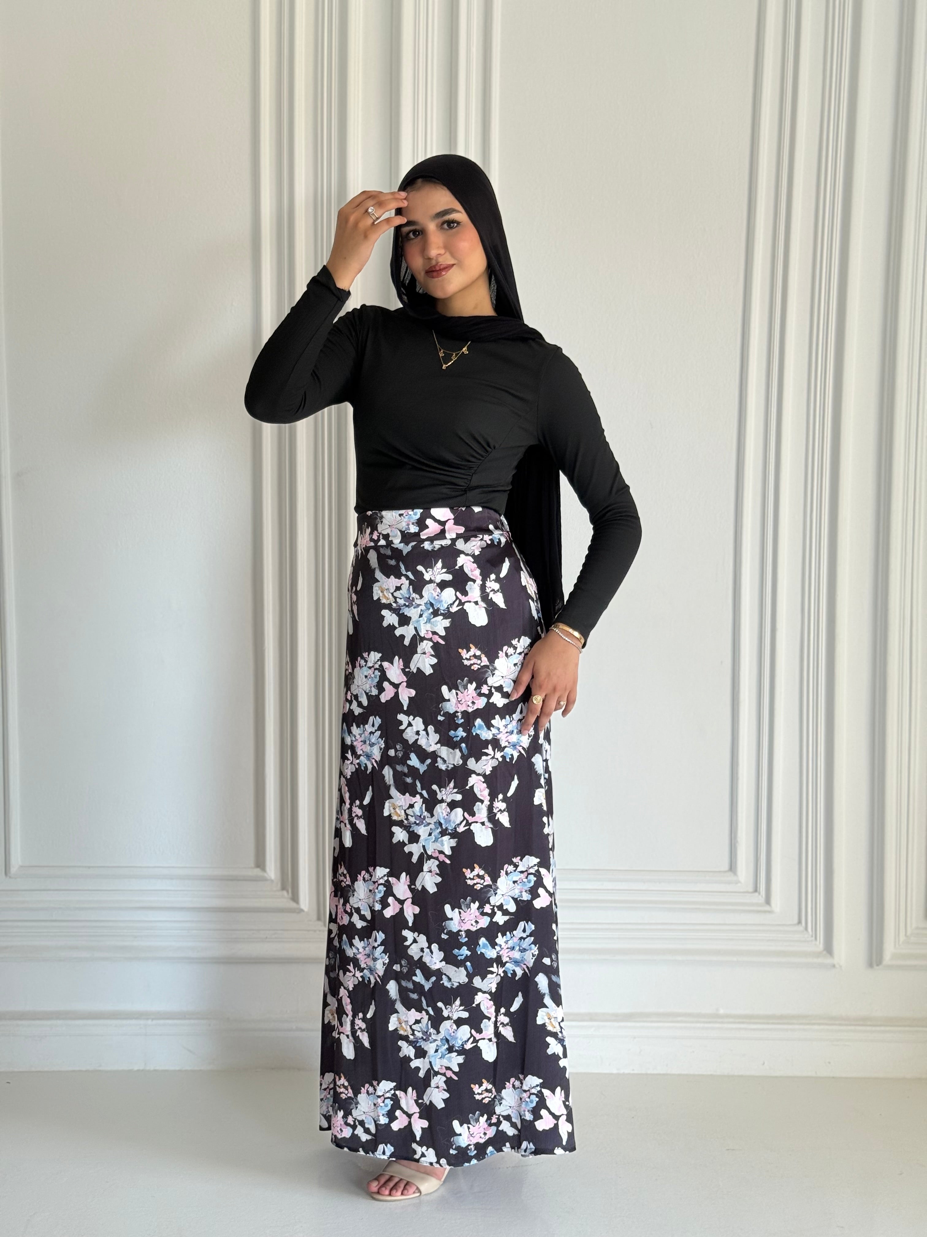 Royal Skirt Royal Black