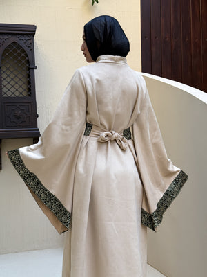 عباية "مسك"✨🖤 Beige ▫️ المقاس التاني: من 75 لـ 95 كيلو