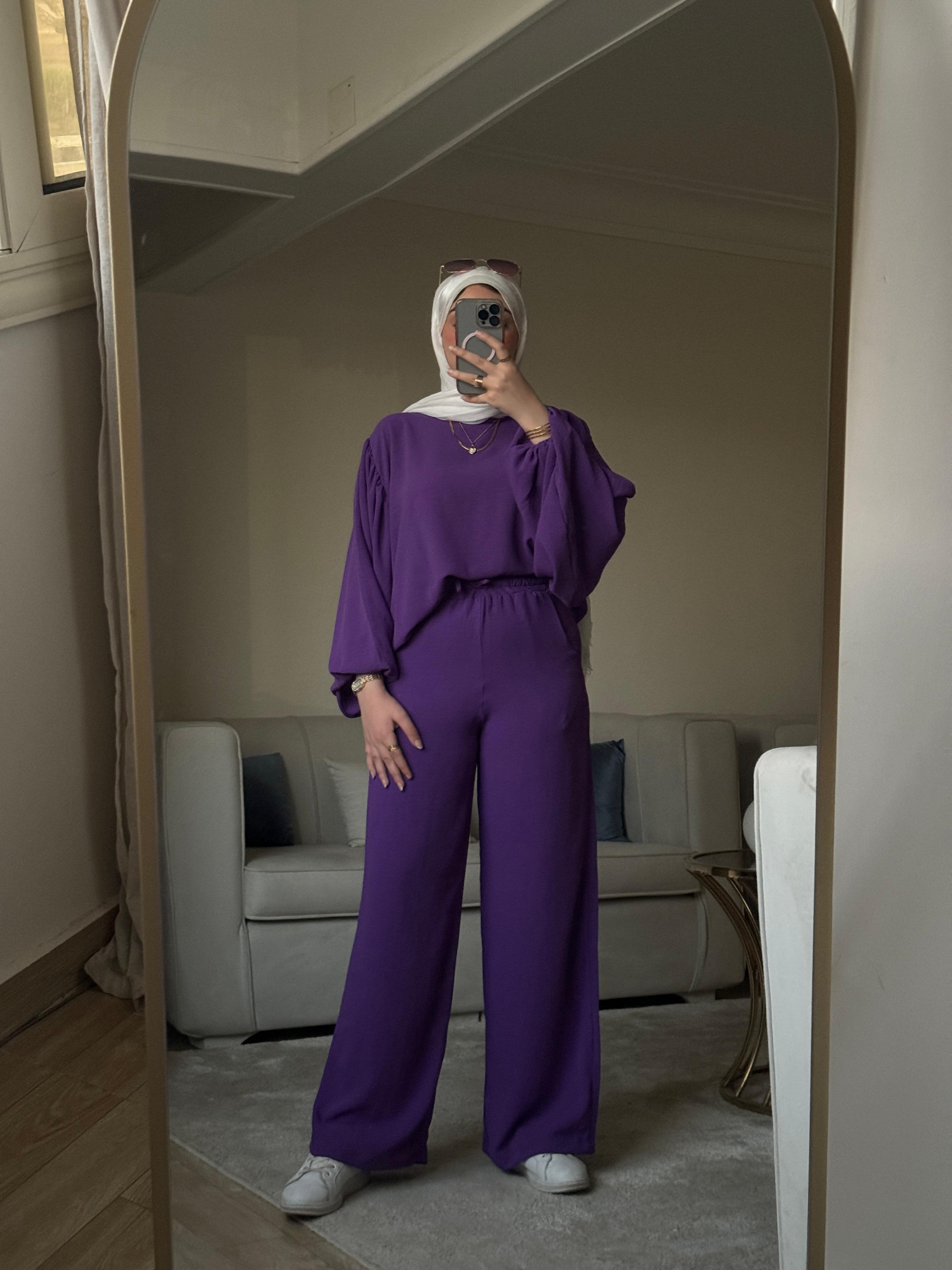 University Set🥱 The second size fits those weighing between 65 and 75 kg. Purple