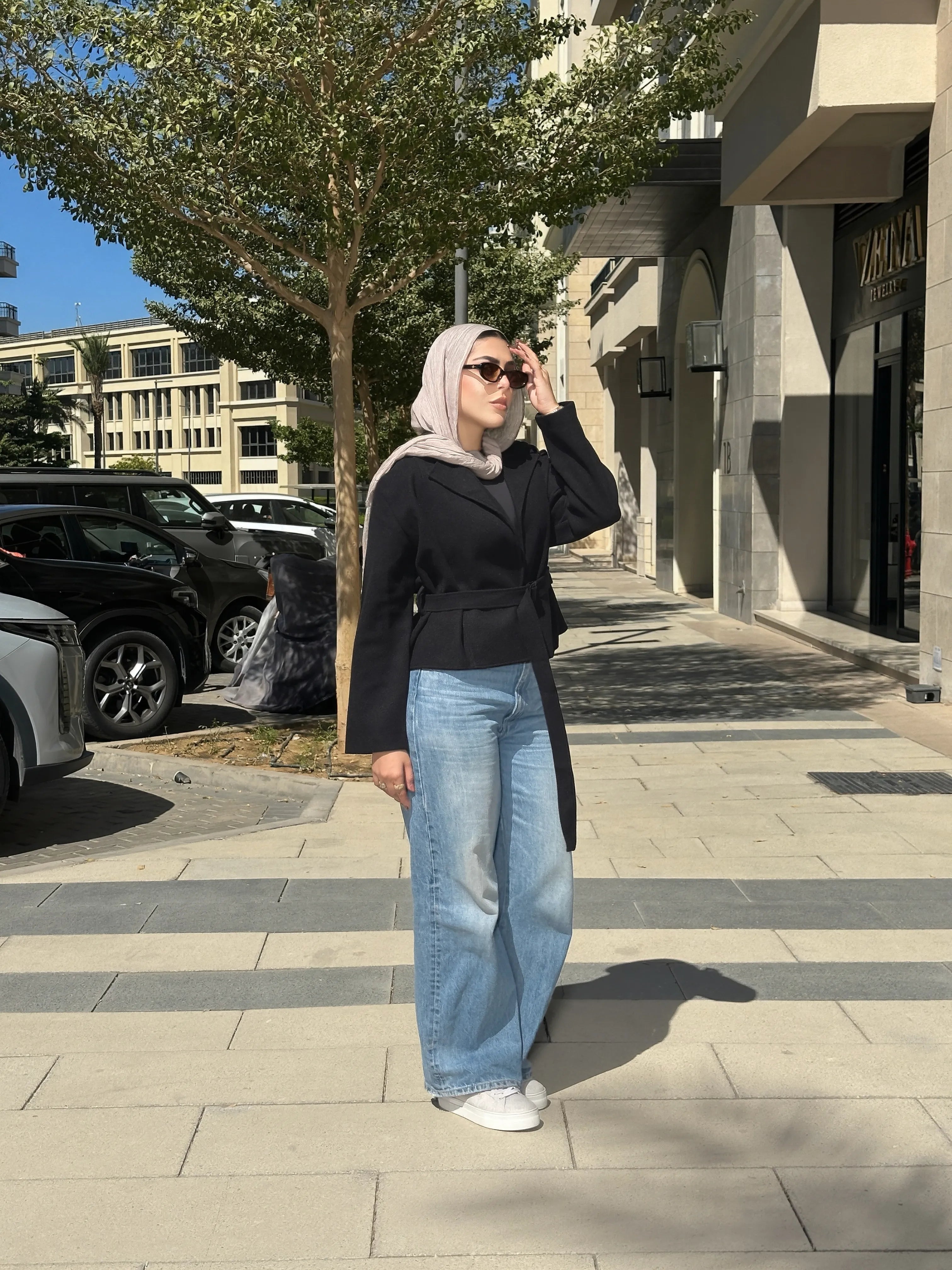 Cropped coat black