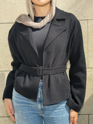 Cropped coat black