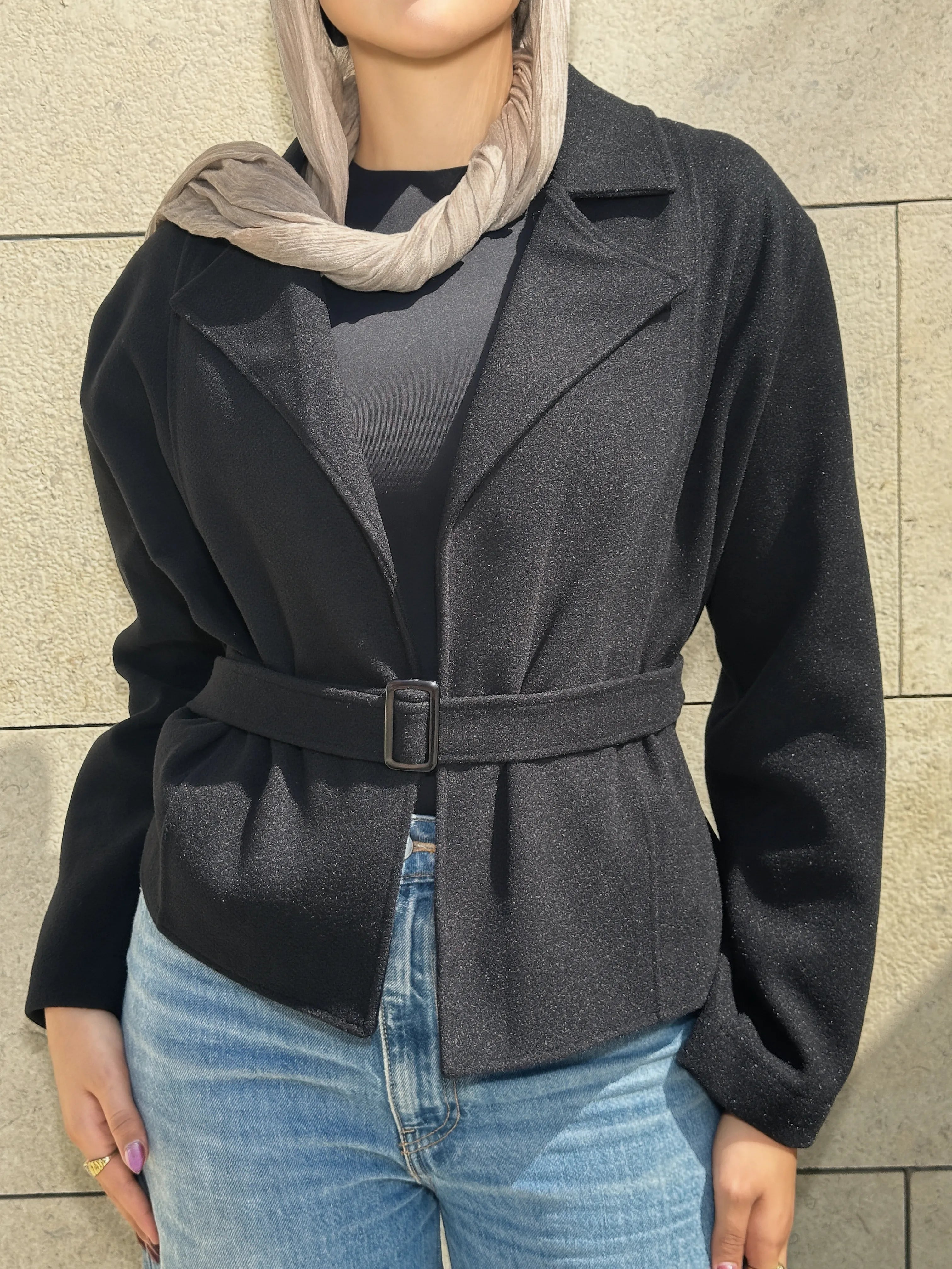 Cropped coat black
