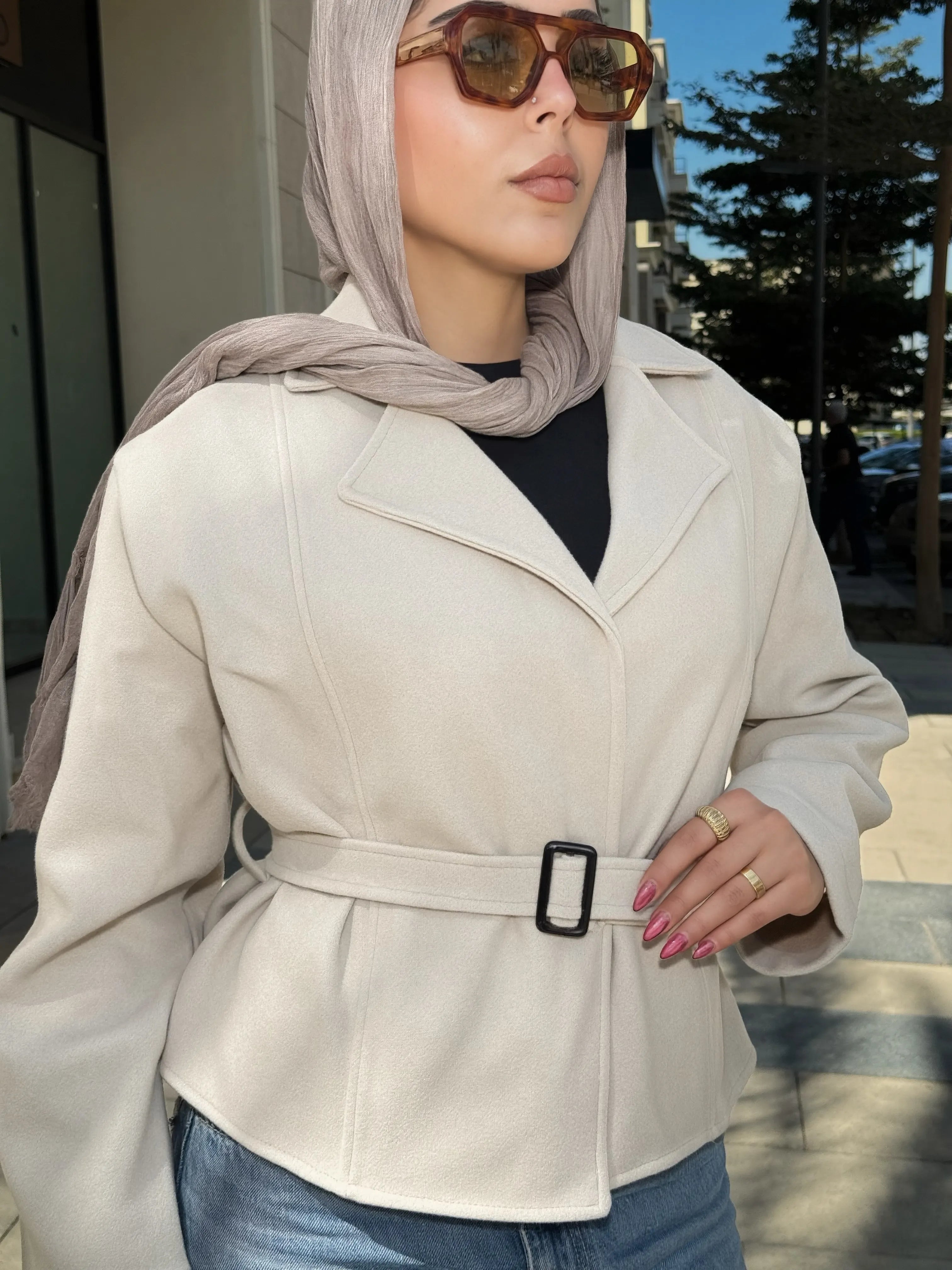 Cropped coat beige