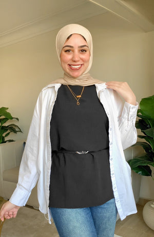 Basic Top🎁 Black مقاس الثالث ( large) يلبس من 75 حتي 100 كيلو