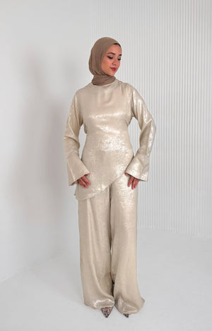 Shimmery set Beige